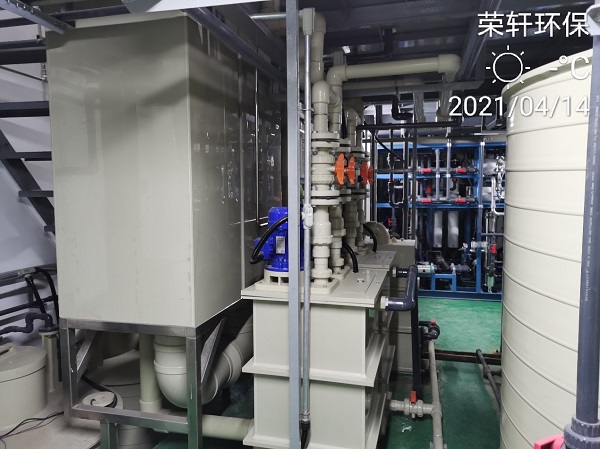 低溫蒸發(fā)器.jpg 低溫蒸發(fā)器.jpg